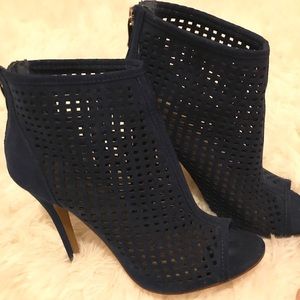 Chinese Laundry Jamboree Suede Navy Booties